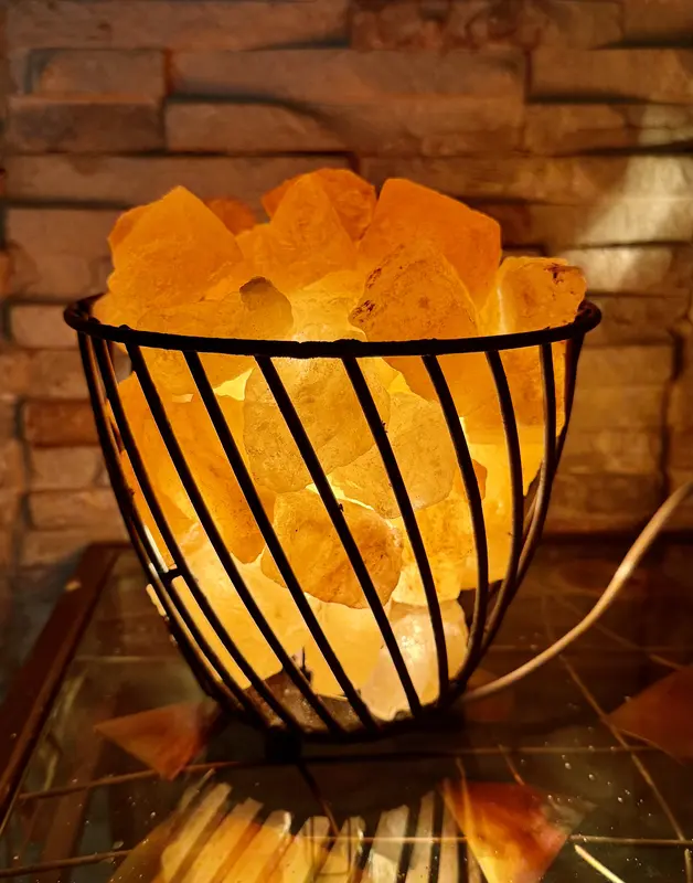 מנורת מלח רשת גובה 20 סמ לפחות 3.5 קג כולל כבל ונורה