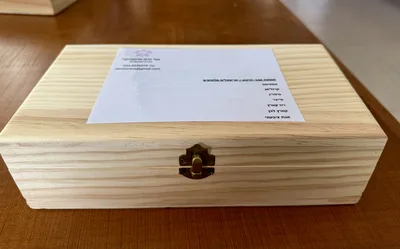 קופסת אבני הקריסטל הכי חשובים והכי מרגיעים שיש אמטיס סיטרין קוורץ רוז קוורץ טייגר ועוד